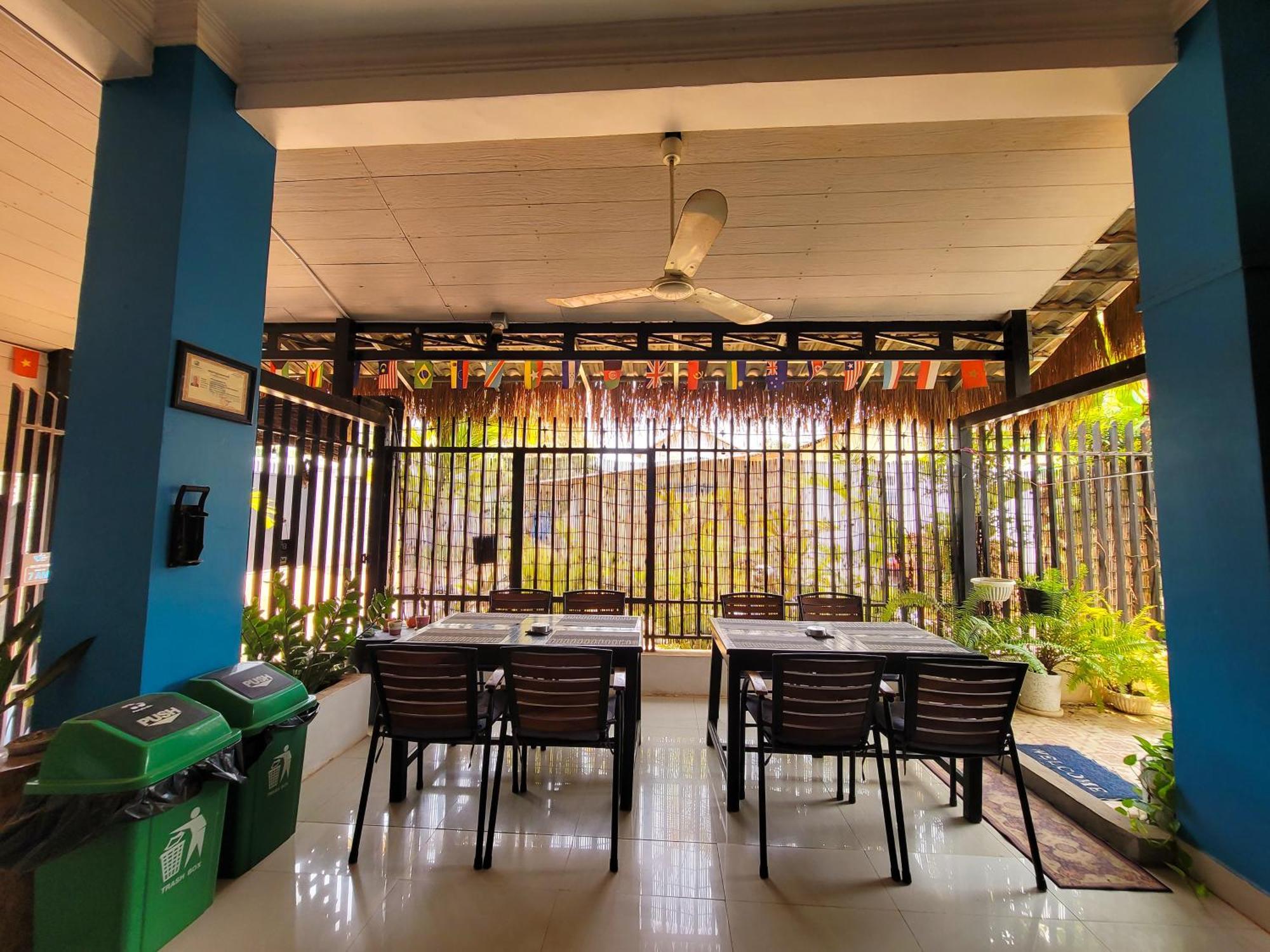 A Pousada Bed & Bedzzz Siem Reap Exterior foto