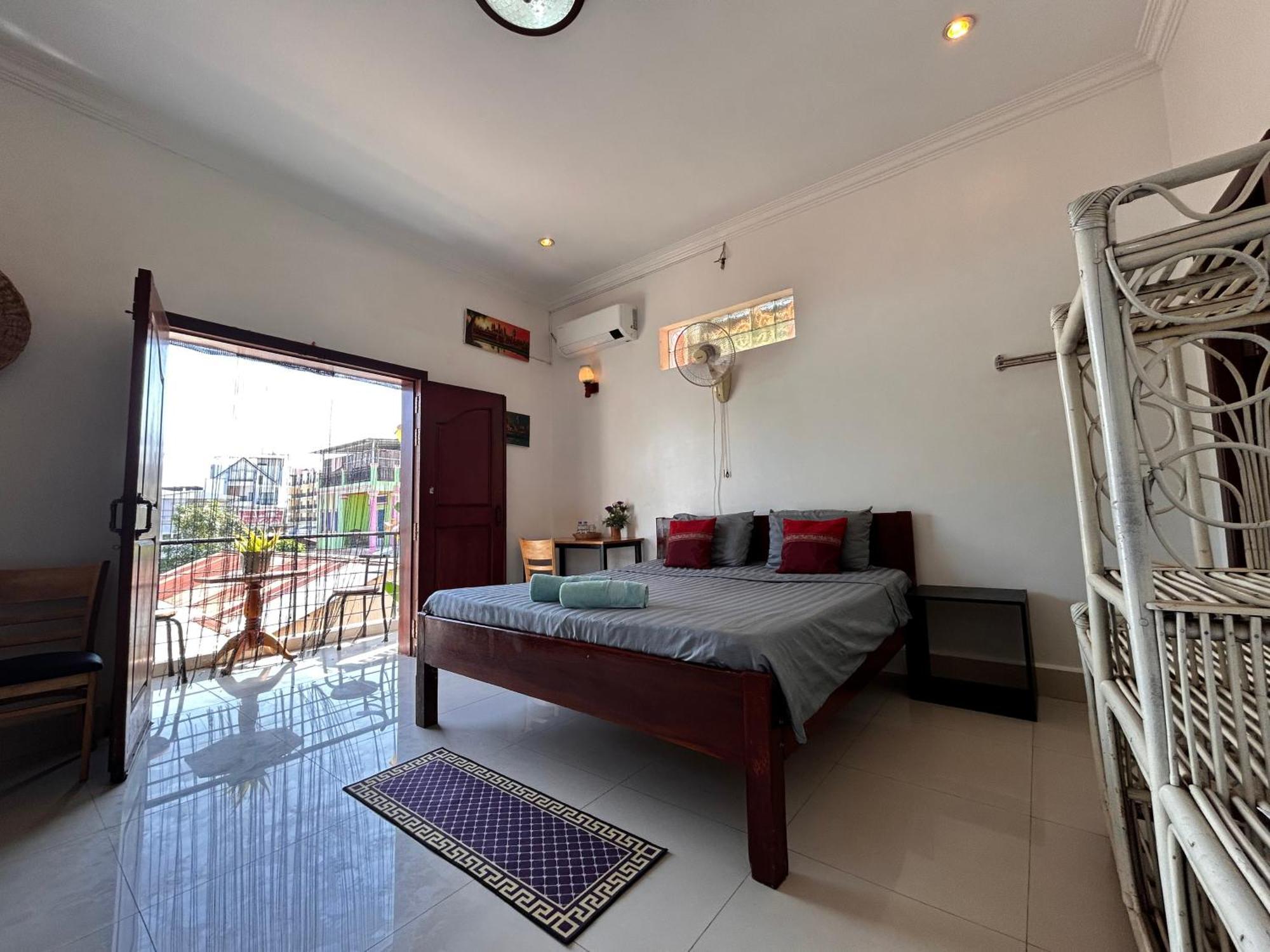A Pousada Bed & Bedzzz Siem Reap Exterior foto