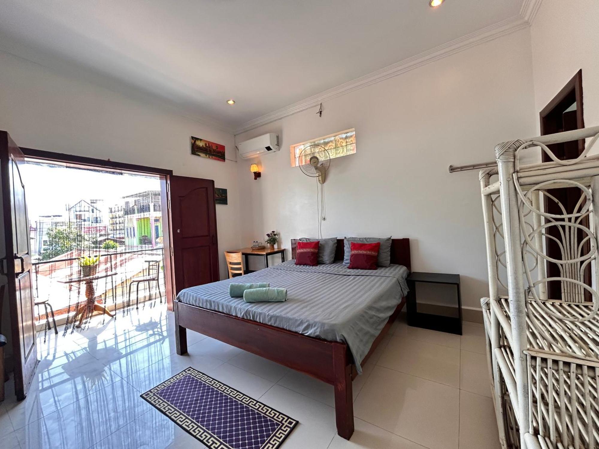 A Pousada Bed & Bedzzz Siem Reap Exterior foto